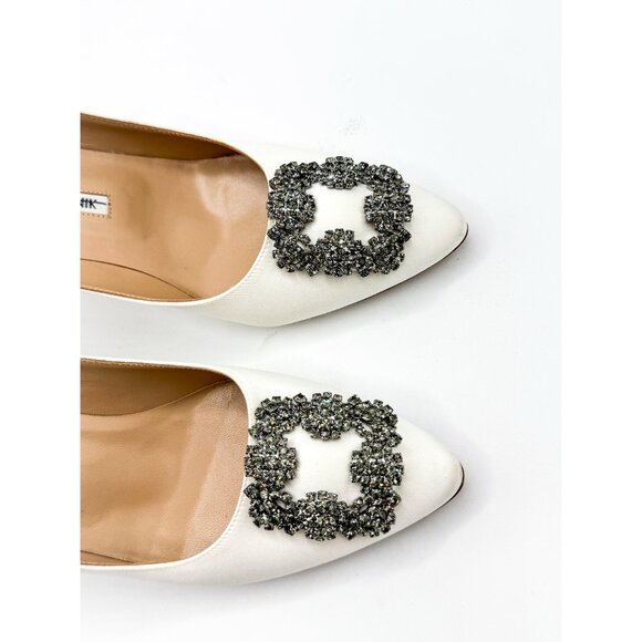 Manolo Blahnik Hangisi 70 Embellished Satin Jewel Buckle Designer Wedding Pumps - Picture 4 of 9